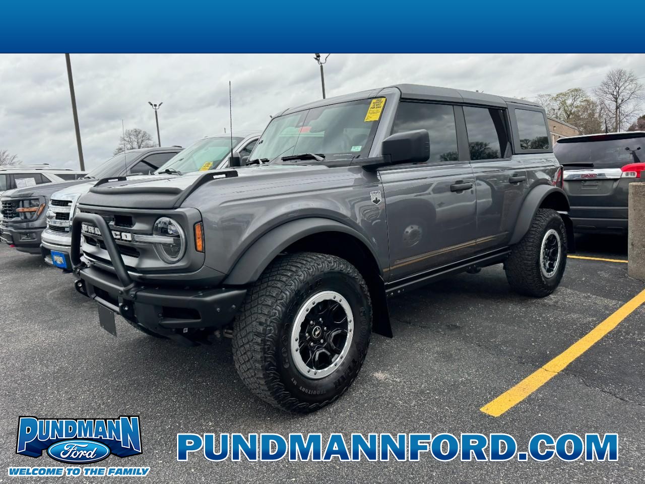 Carbonized Gray Metallic 2023 Ford Bronco SUV / Crossover Automatic