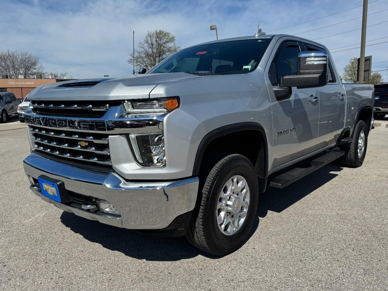 Chevrolet Silverado 2500HD Vehicle Full-screen Gallery Image 08