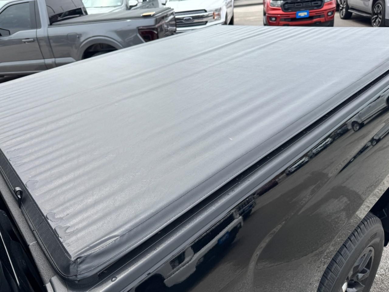 Chevrolet Silverado 1500 LD Vehicle Full-screen Gallery Image 07