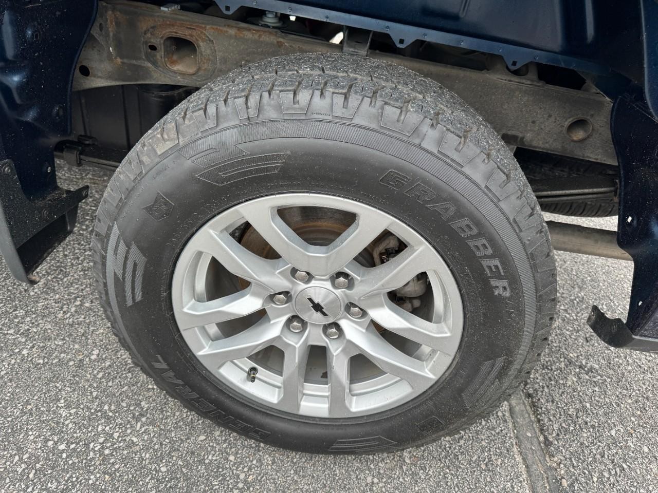 Chevrolet Silverado 1500 Vehicle Full-screen Gallery Image 06