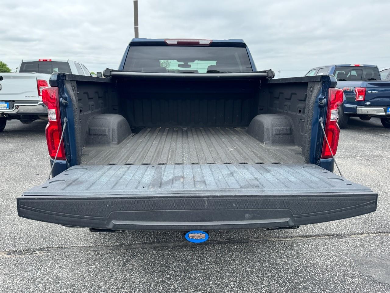 Chevrolet Silverado 1500 Vehicle Full-screen Gallery Image 07