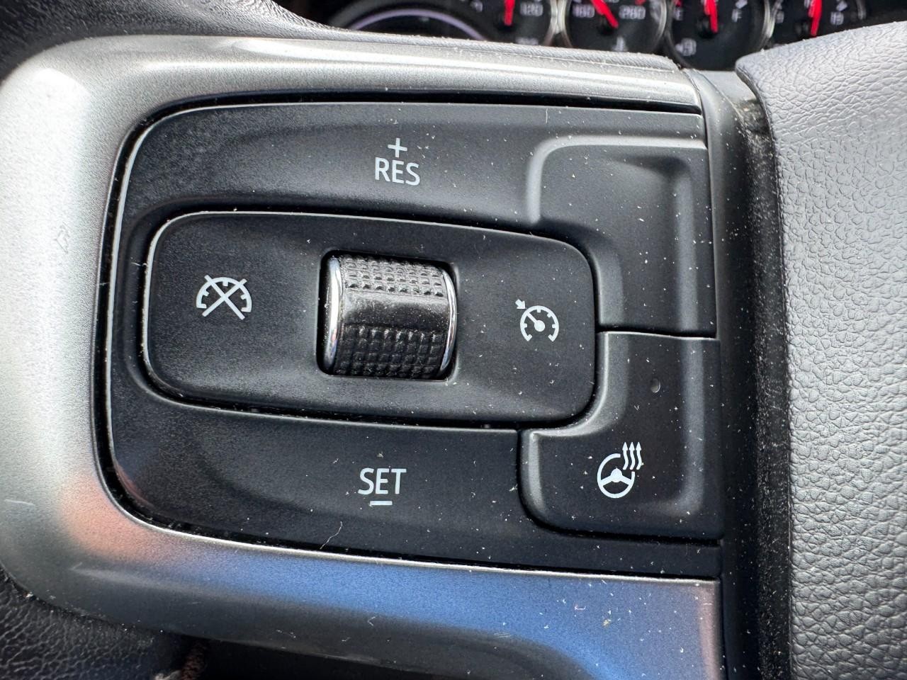 Chevrolet Silverado 1500 Vehicle Full-screen Gallery Image 17