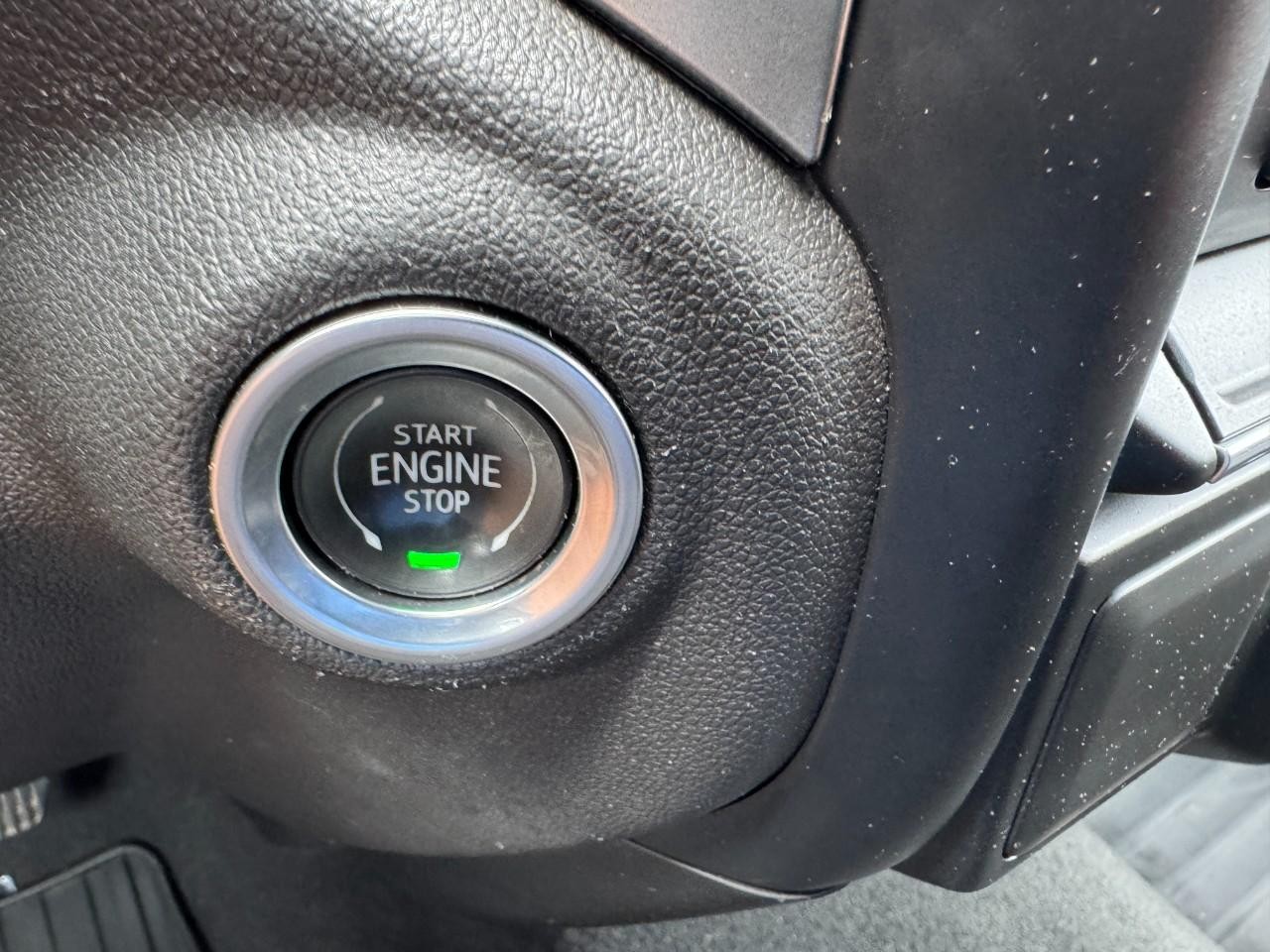 Chevrolet Silverado 1500 Vehicle Full-screen Gallery Image 22