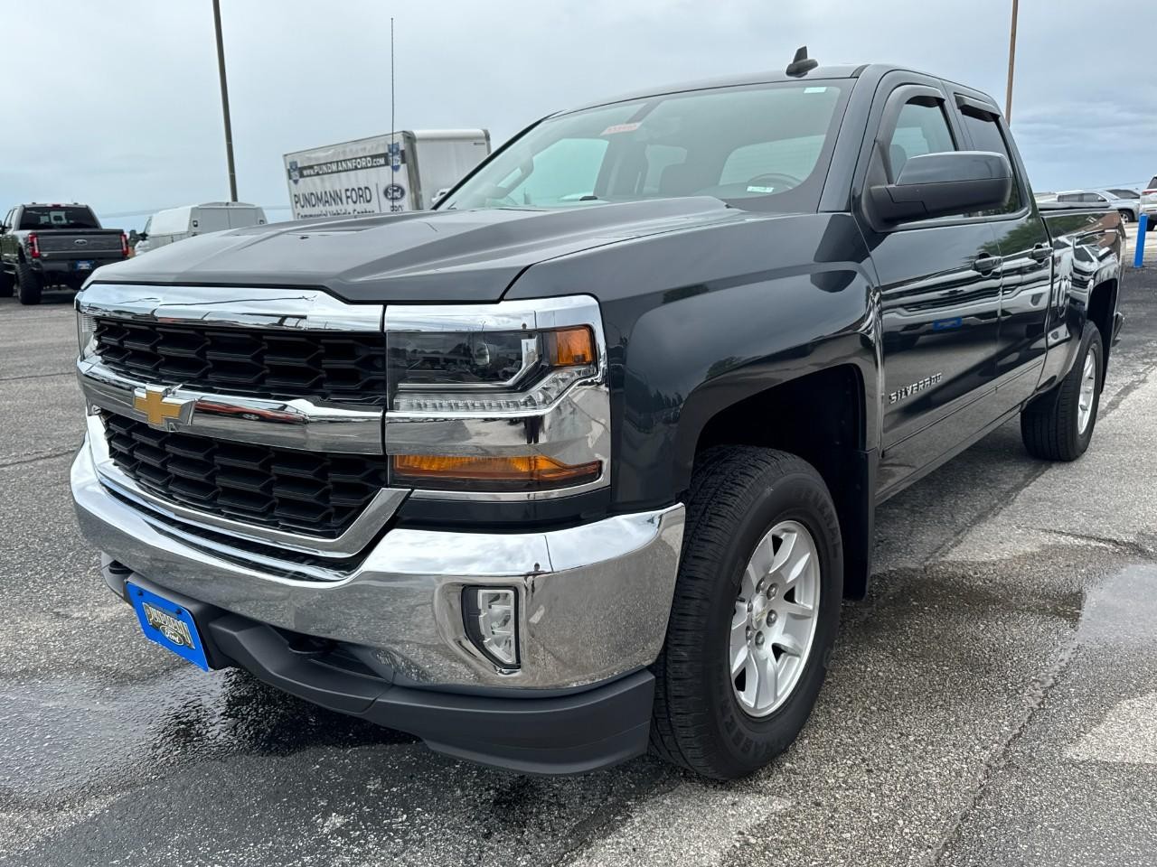Chevrolet Silverado 1500 Vehicle Full-screen Gallery Image 08