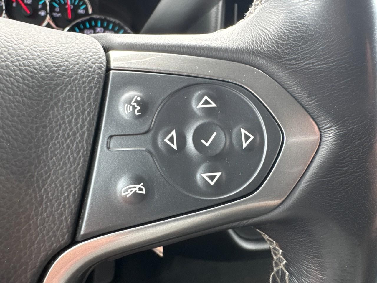 Chevrolet Silverado 1500 Vehicle Full-screen Gallery Image 16