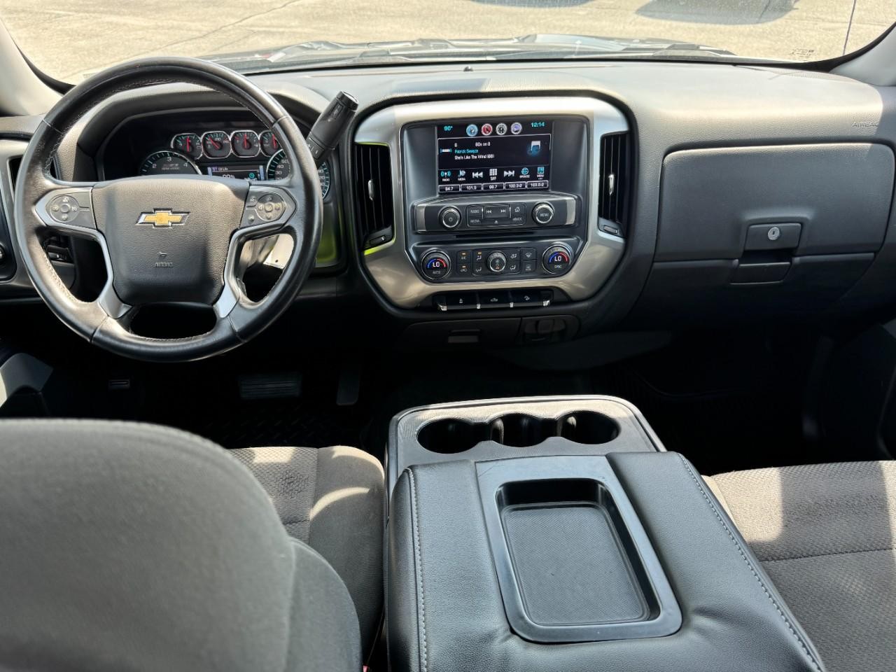 Chevrolet Silverado 1500 Vehicle Full-screen Gallery Image 11