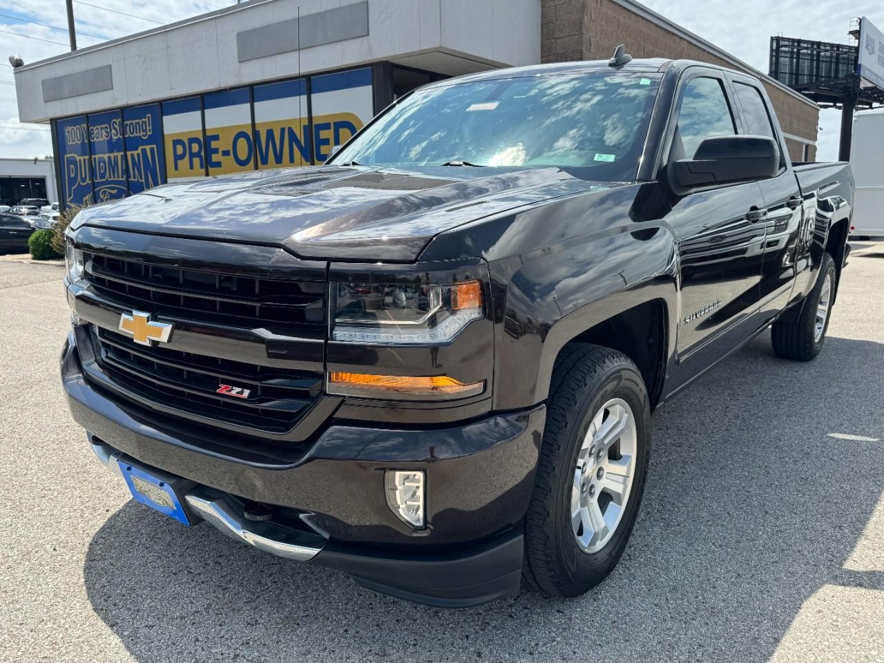 Chevrolet Silverado 1500 Vehicle Full-screen Gallery Image 08