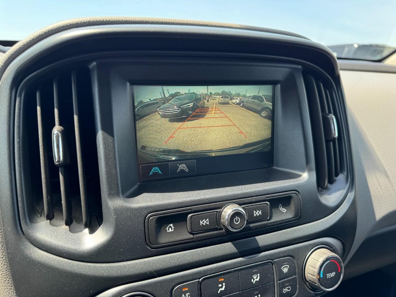 Chevrolet Colorado Vehicle Full-screen Gallery Image 19