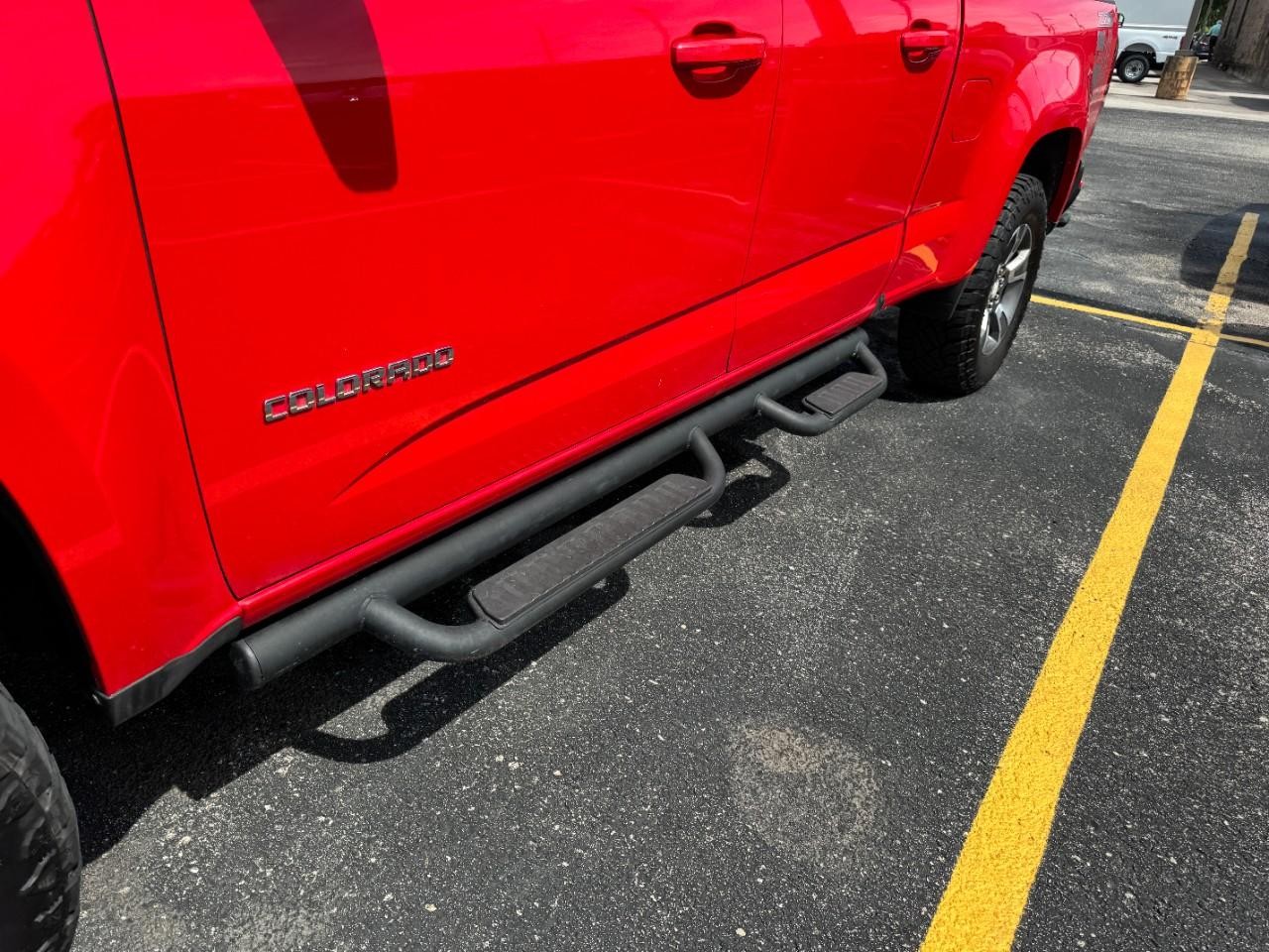 Chevrolet Colorado Vehicle Full-screen Gallery Image 05