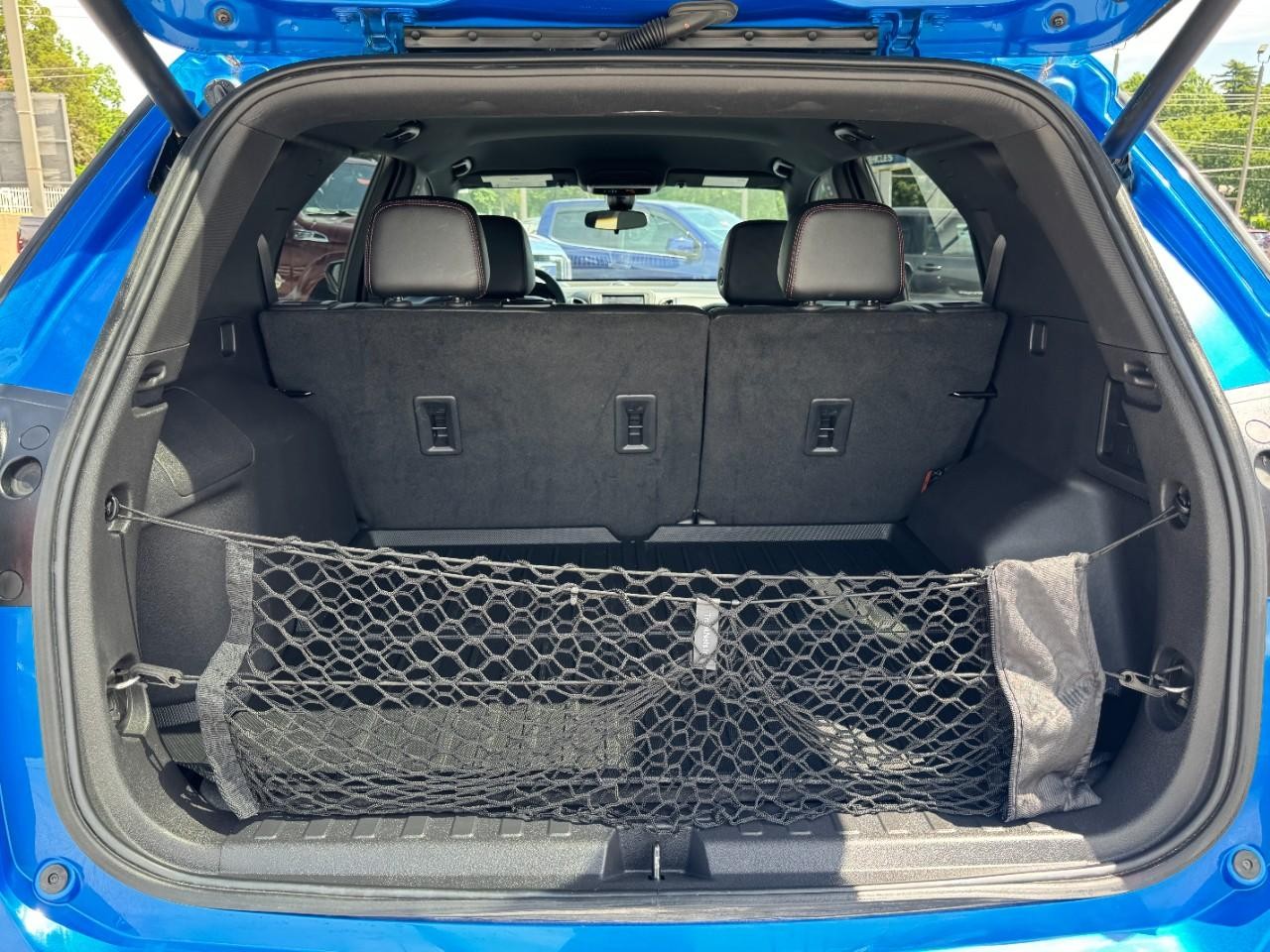 Chevrolet Equinox Vehicle Full-screen Gallery Image 06