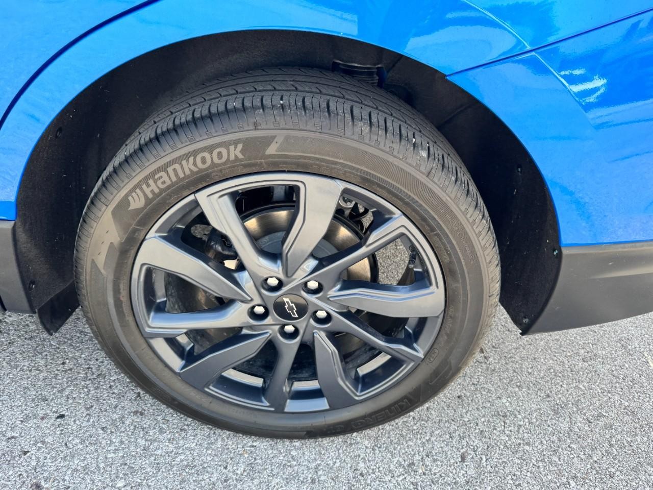 Chevrolet Equinox Vehicle Full-screen Gallery Image 07