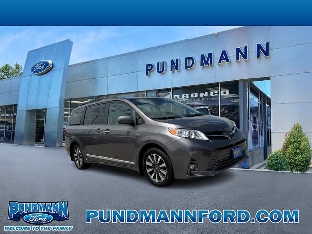 St. Charles MO 2018 Toyota Sienna more details - toyota sienna