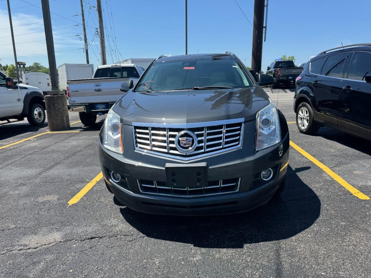 Cadillac SRX Vehicle Full-screen Gallery Image 04