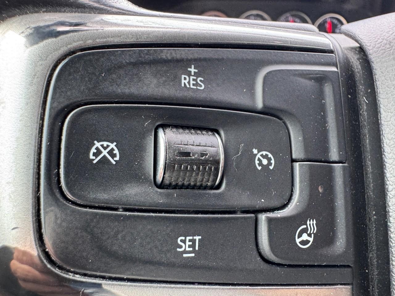 Chevrolet Silverado 1500 Vehicle Full-screen Gallery Image 15