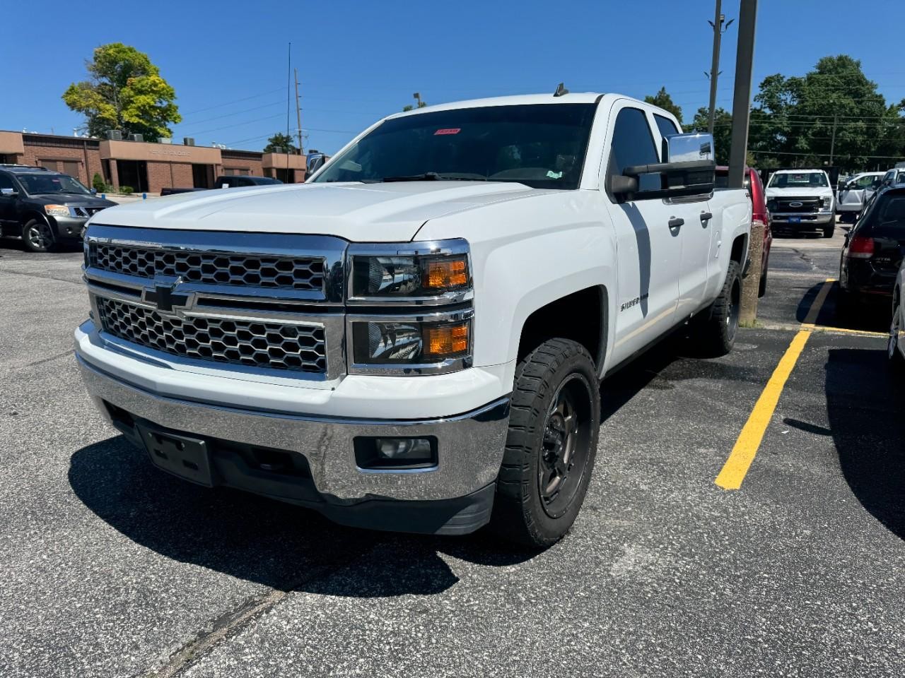 Chevrolet Silverado 1500 Vehicle Full-screen Gallery Image 09