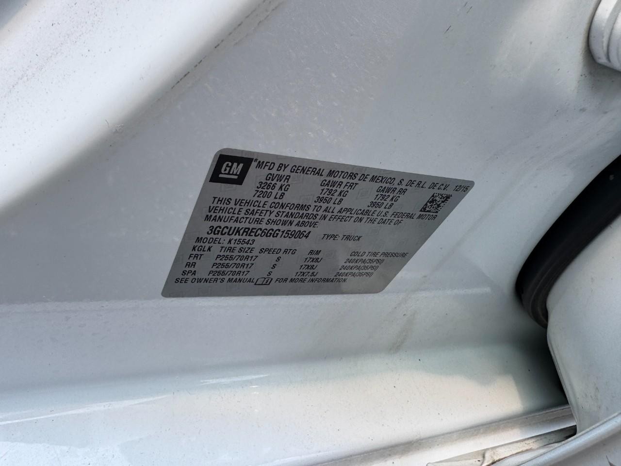 Chevrolet Silverado 1500 Vehicle Full-screen Gallery Image 23