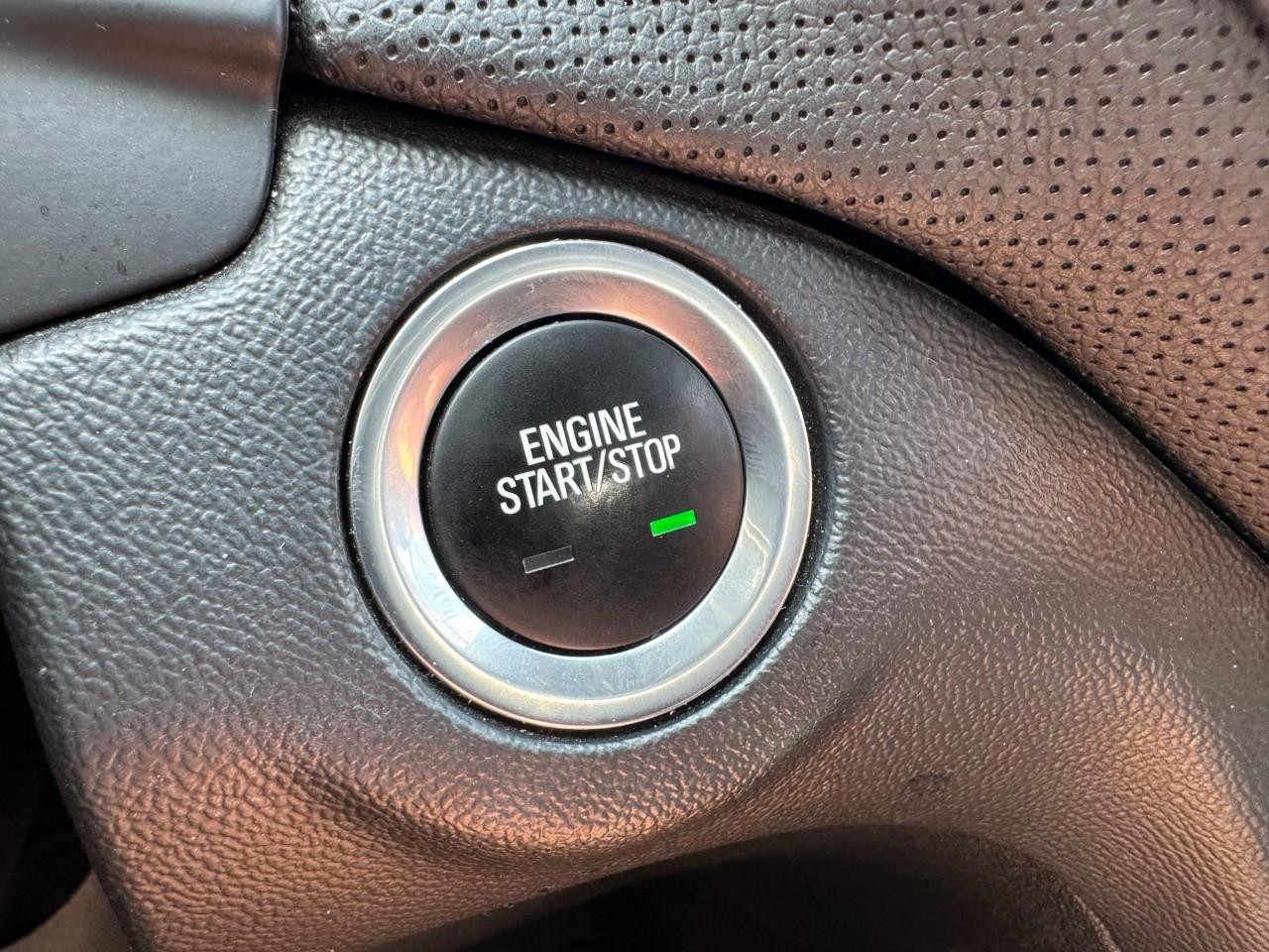 Chevrolet Equinox Vehicle Full-screen Gallery Image 22
