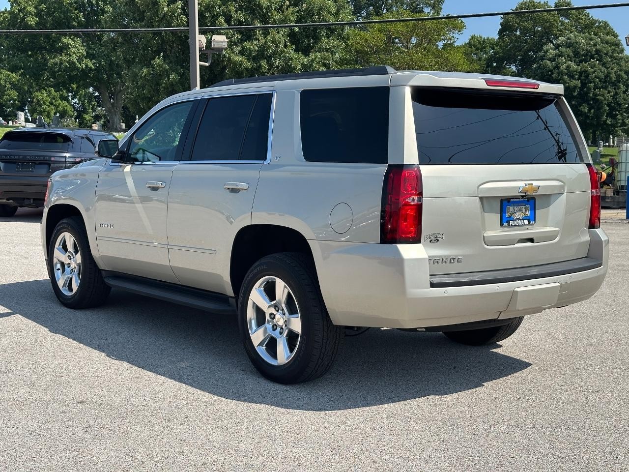 Chevrolet Tahoe Vehicle Full-screen Gallery Image 05