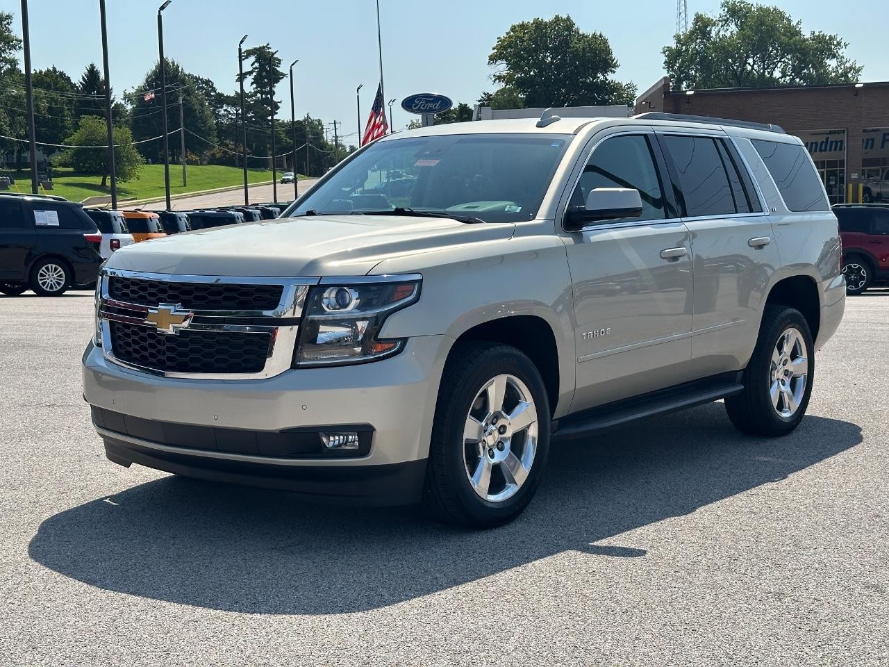 Chevrolet Tahoe Vehicle Full-screen Gallery Image 08