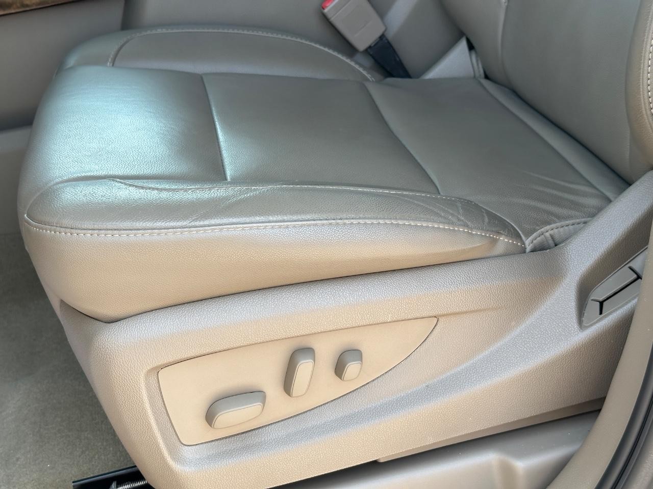 Chevrolet Tahoe Vehicle Full-screen Gallery Image 28