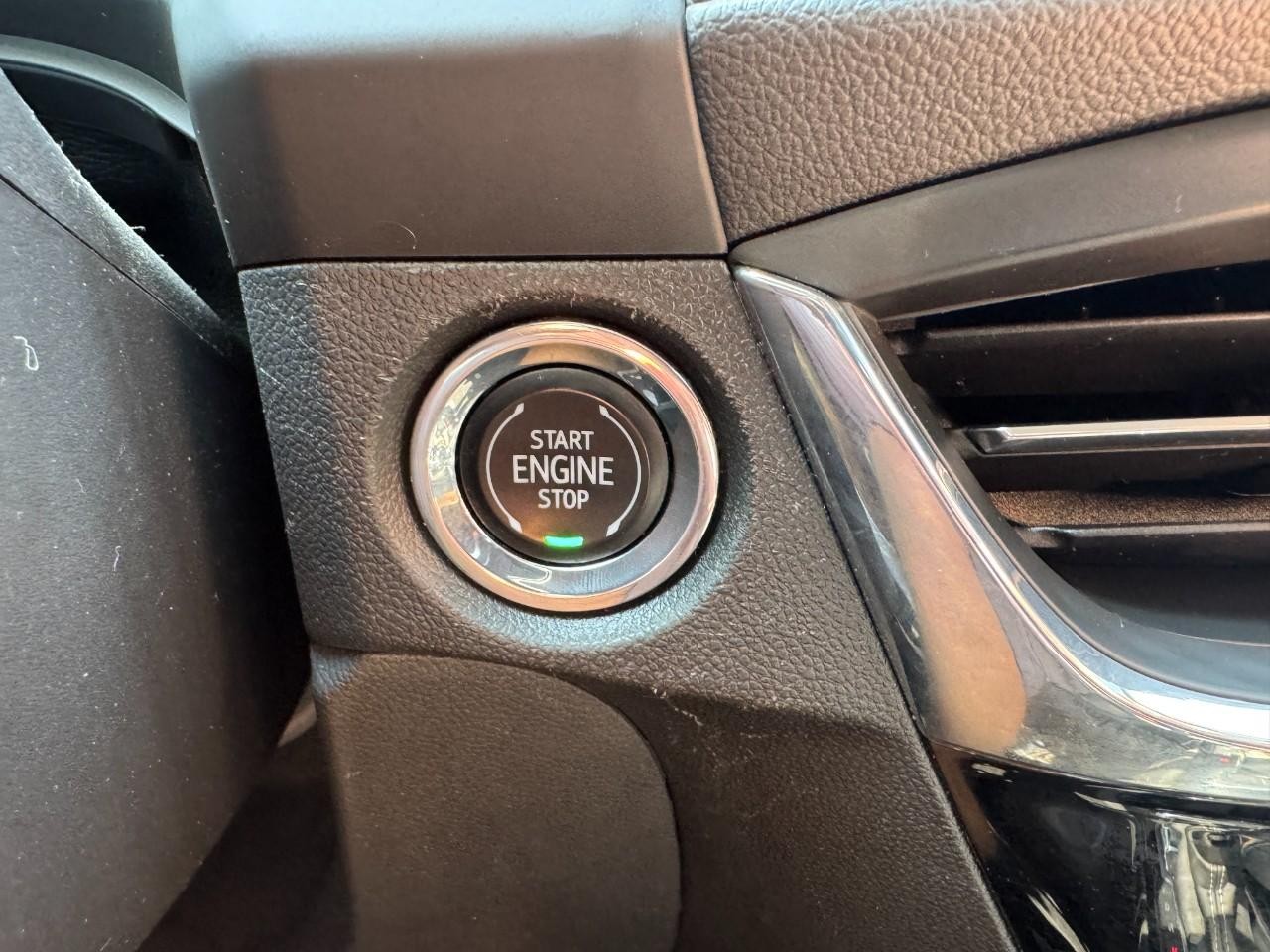 Buick Encore GX Vehicle Full-screen Gallery Image 21