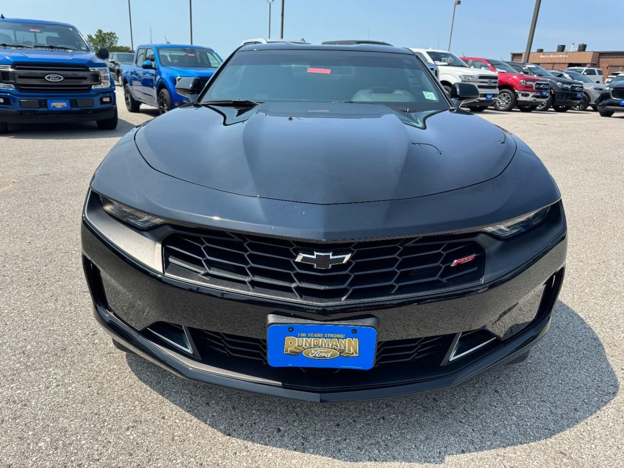 Chevrolet Camaro Vehicle Full-screen Gallery Image 09