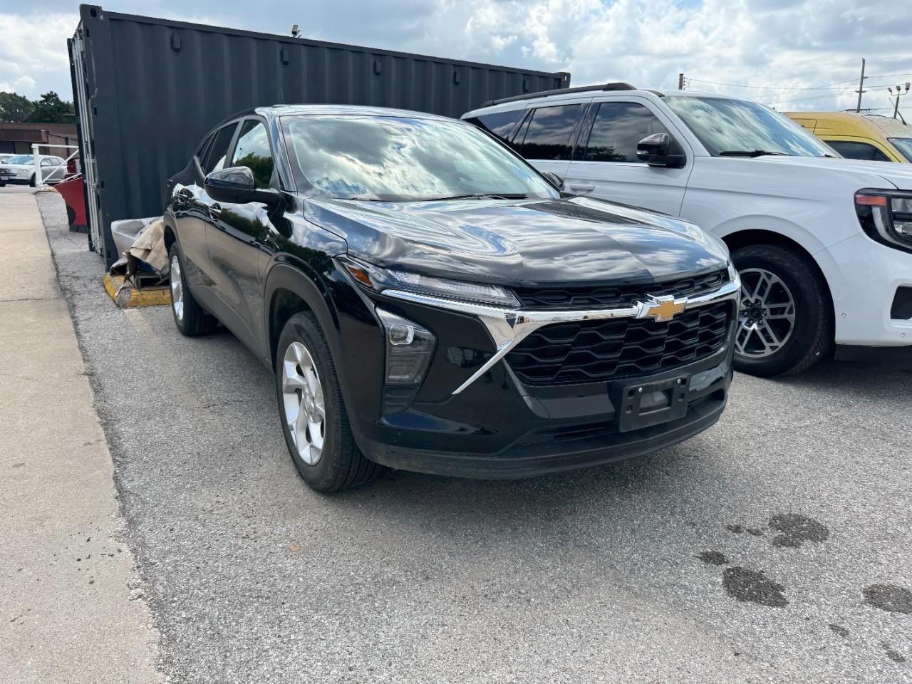 Chevrolet Trax Vehicle Full-screen Gallery Image 03