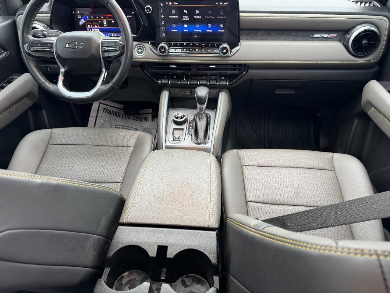 Chevrolet Colorado Vehicle Full-screen Gallery Image 12