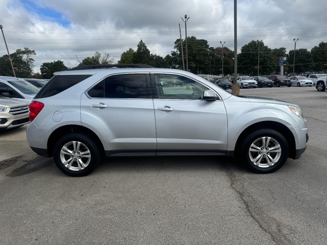 Chevrolet Equinox Vehicle Full-screen Gallery Image 02