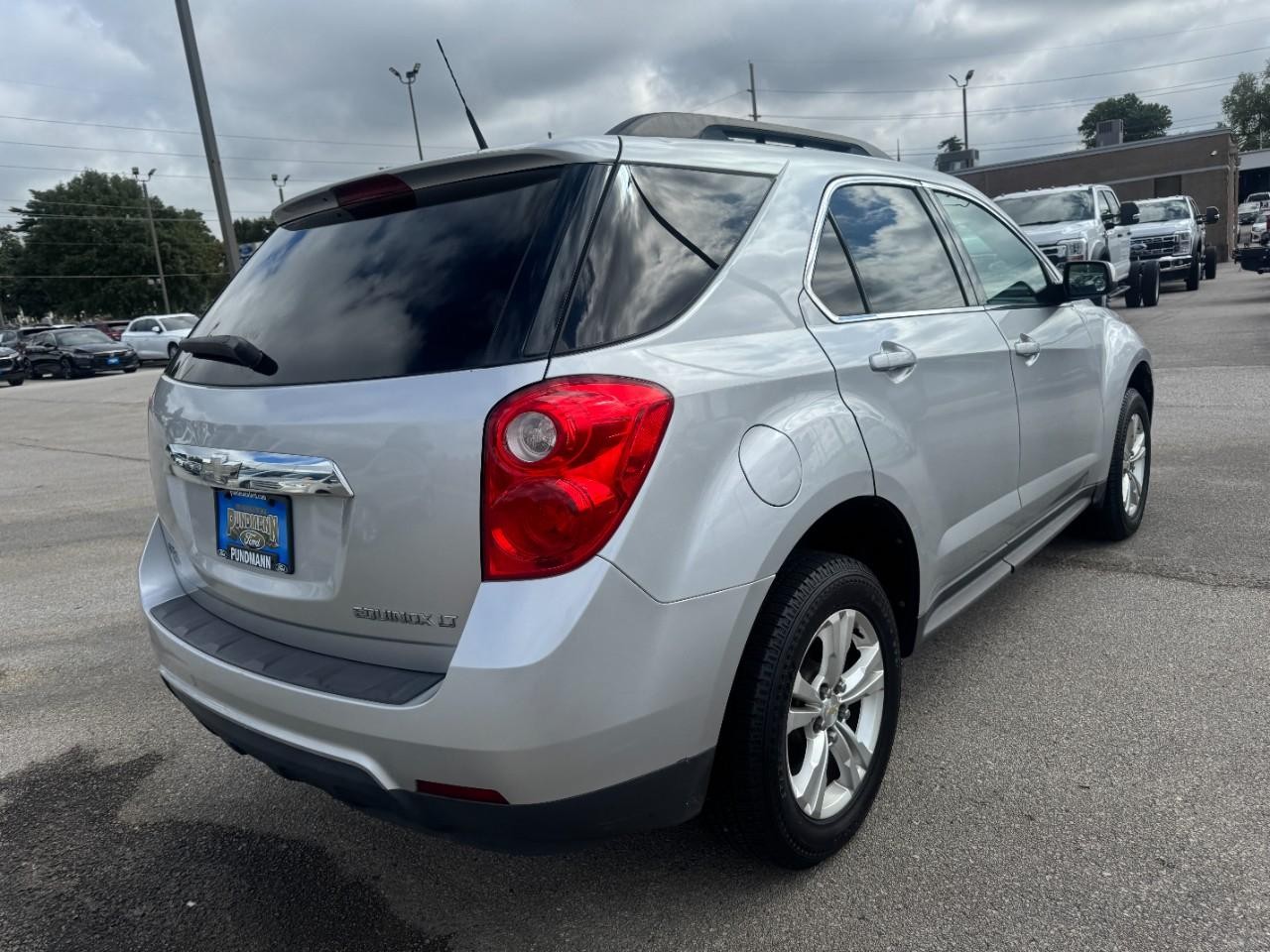 Chevrolet Equinox Vehicle Full-screen Gallery Image 03