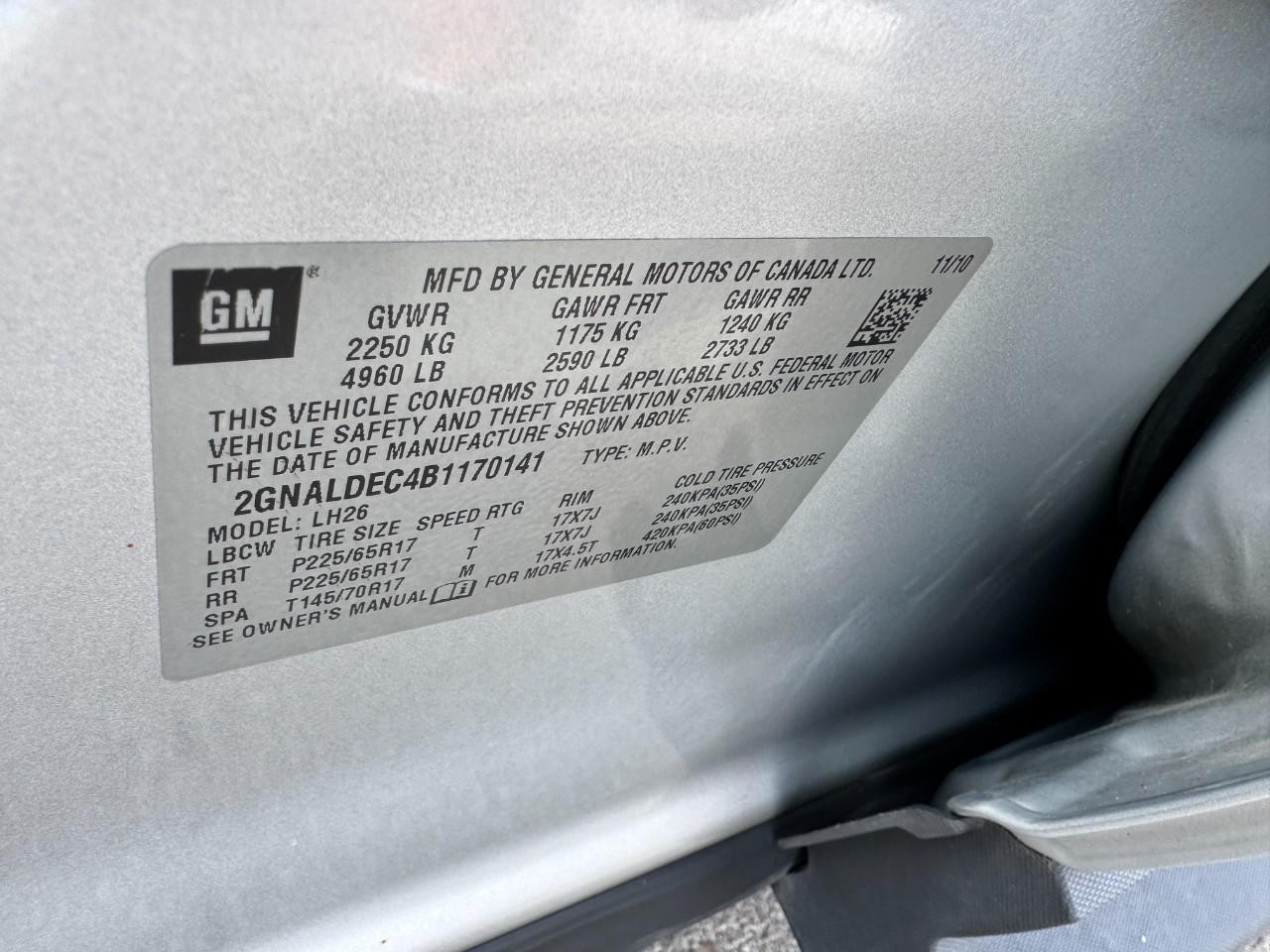 Chevrolet Equinox Vehicle Full-screen Gallery Image 20