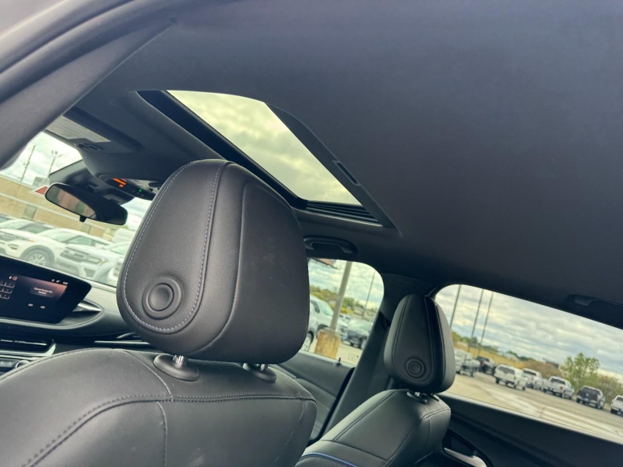 Buick Envista Vehicle Full-screen Gallery Image 11