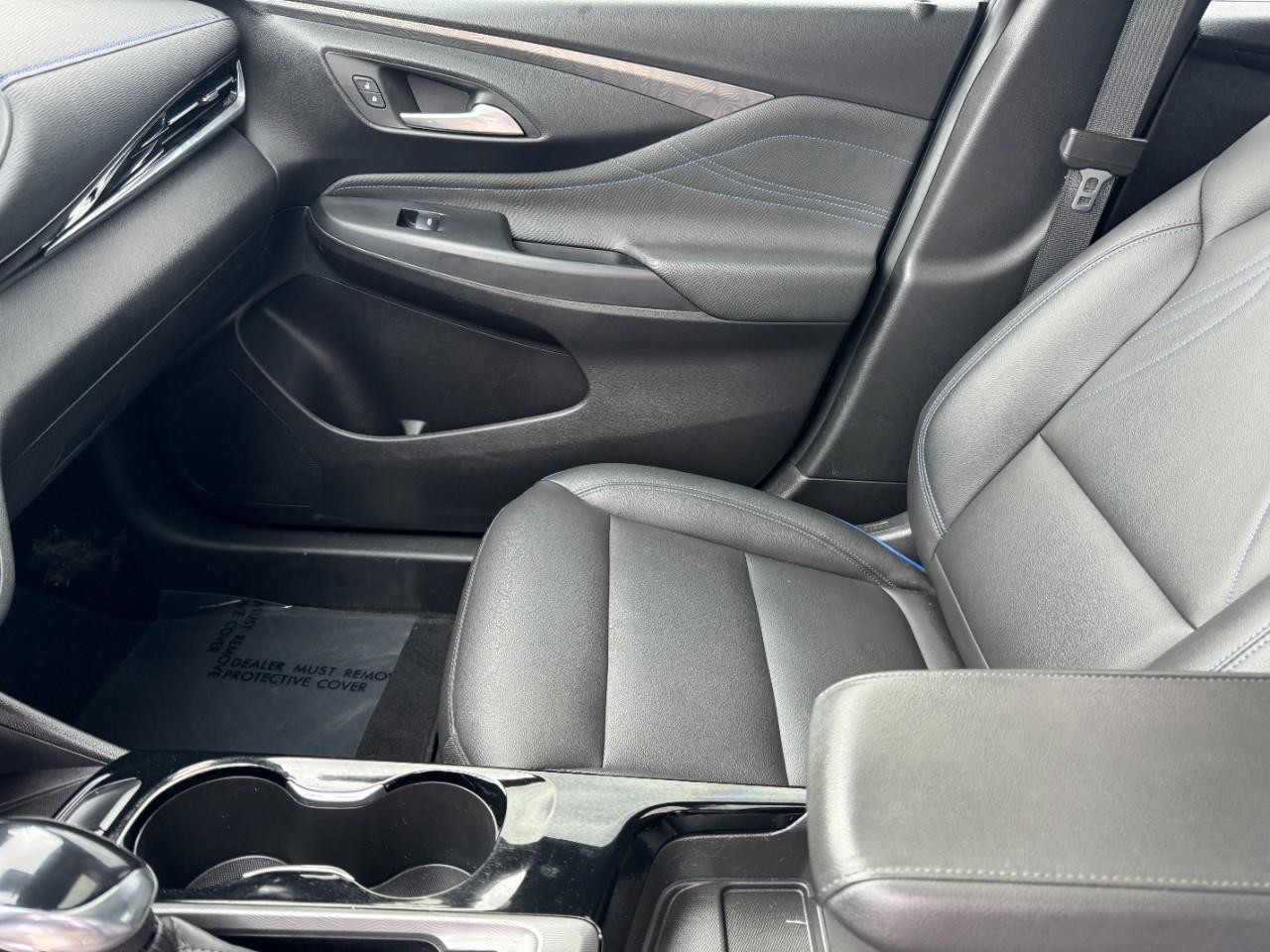 Buick Envista Vehicle Full-screen Gallery Image 14