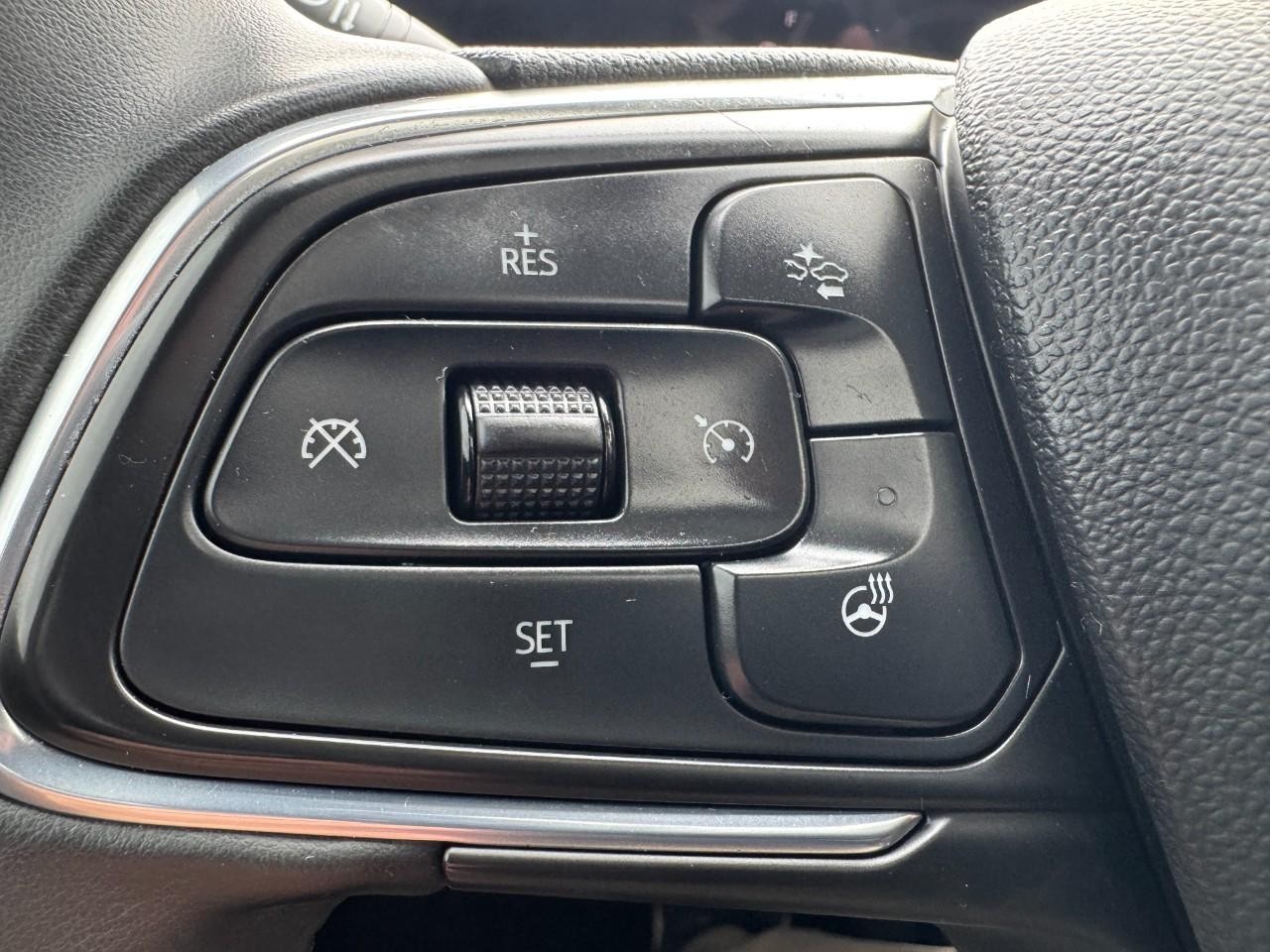 Buick Envista Vehicle Full-screen Gallery Image 17