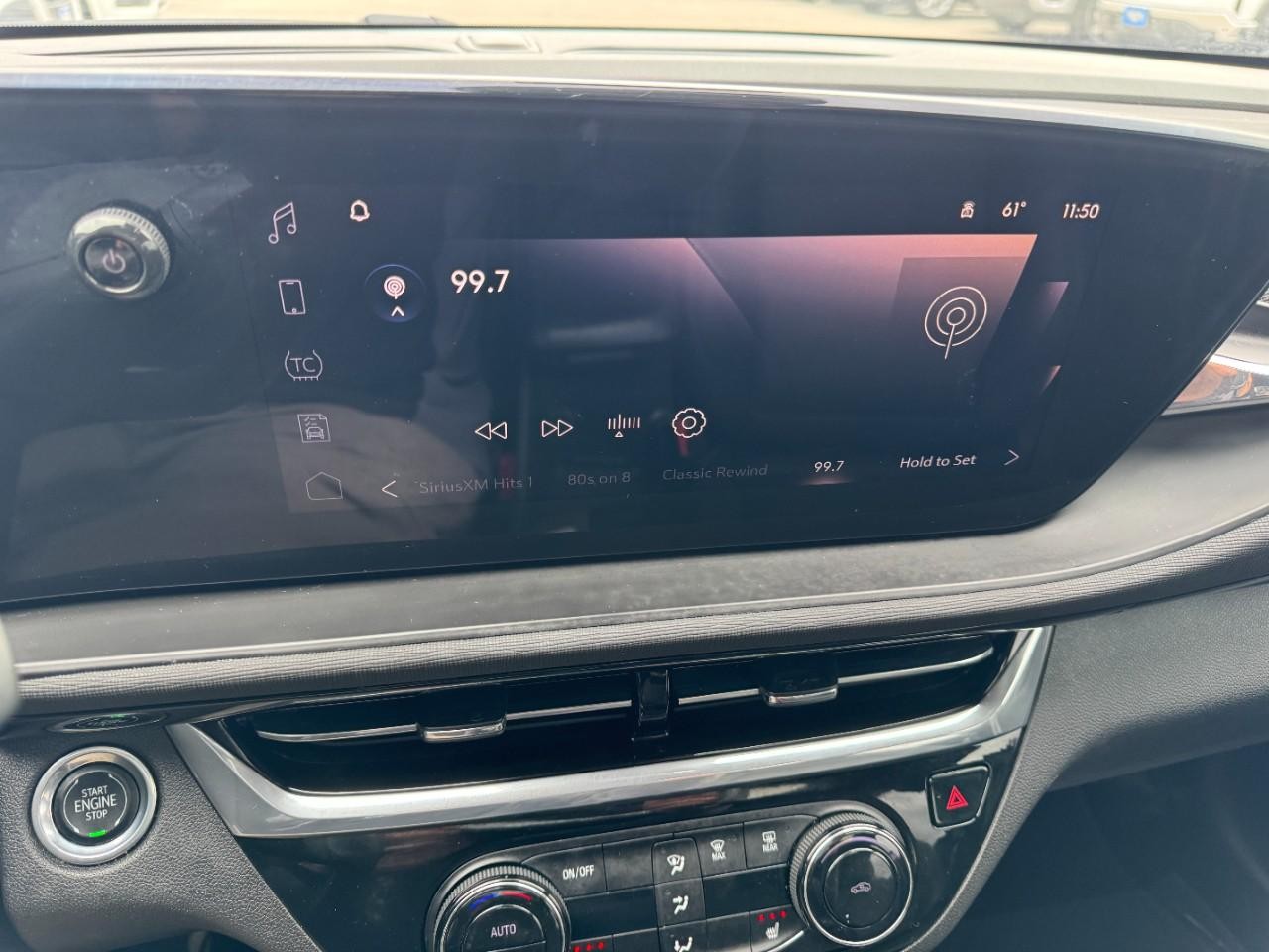 Buick Envista Vehicle Full-screen Gallery Image 20