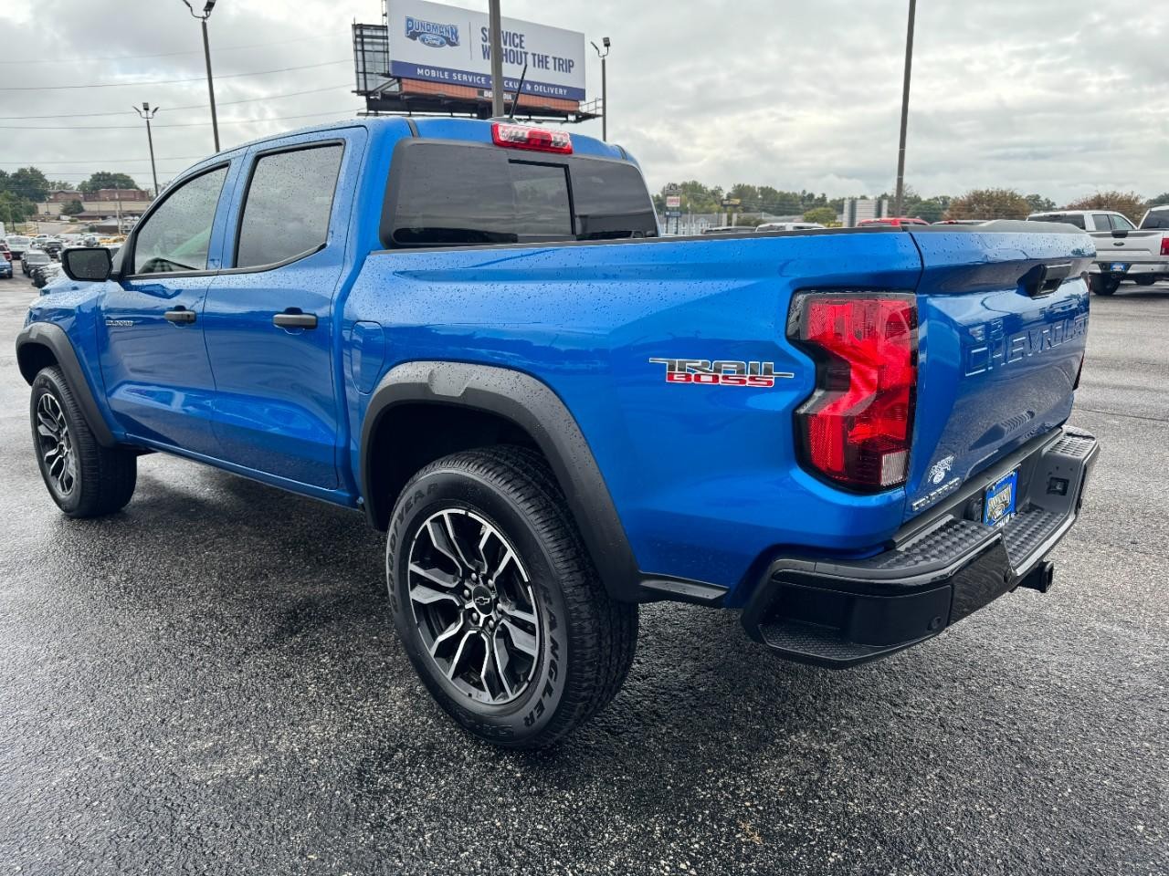 Chevrolet Colorado Vehicle Full-screen Gallery Image 05