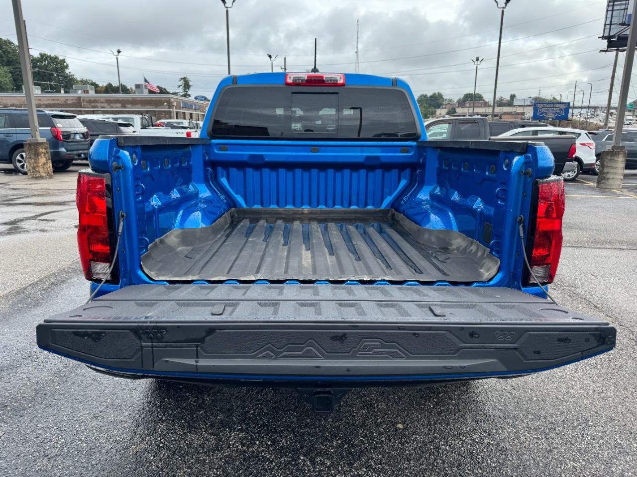 Chevrolet Colorado Vehicle Full-screen Gallery Image 06