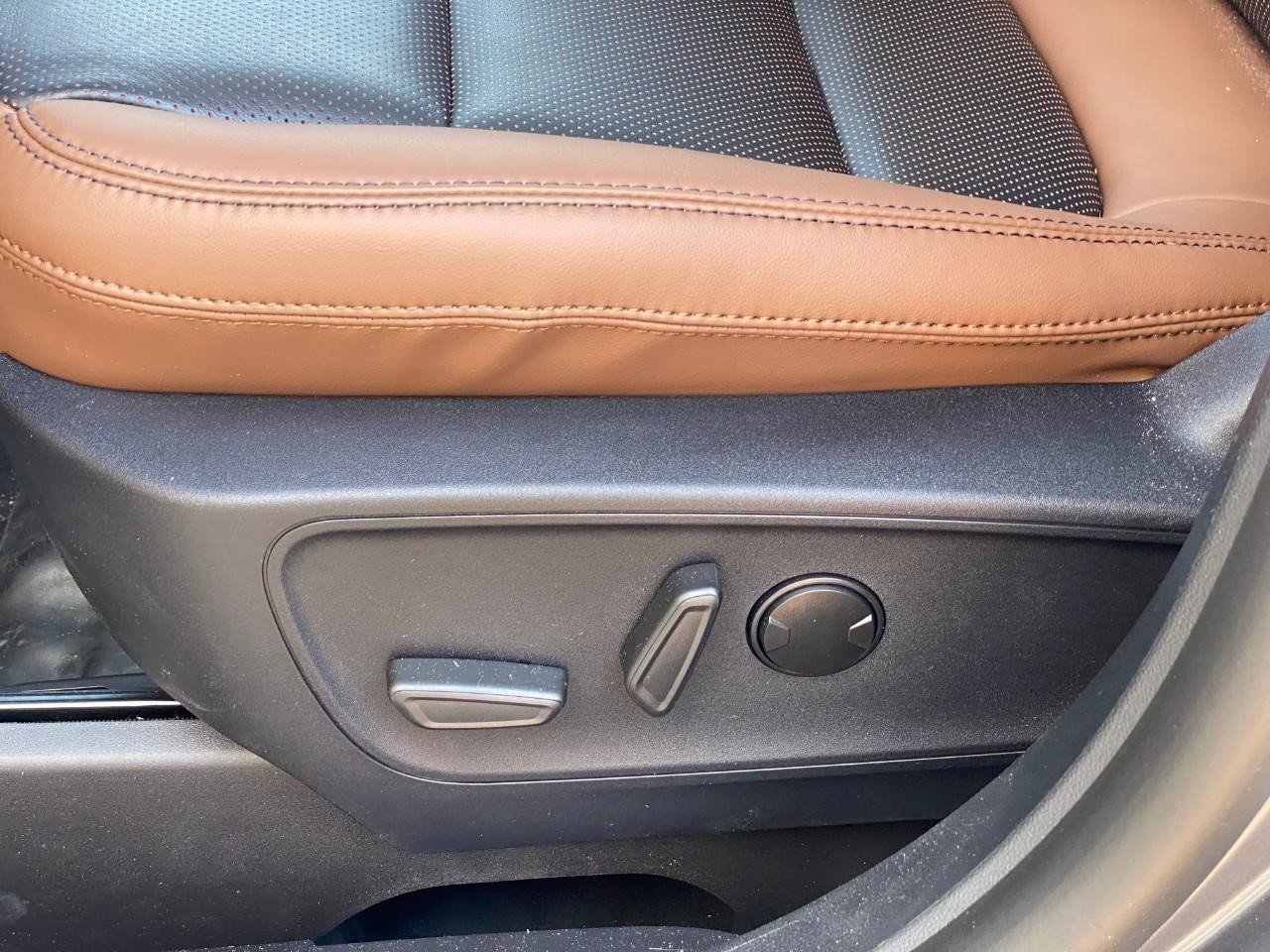 Ford Bronco Sport Vehicle Full-screen Gallery Image 13