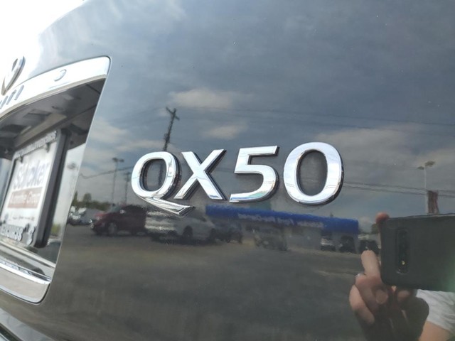2017 Infiniti QX50 AWD photo