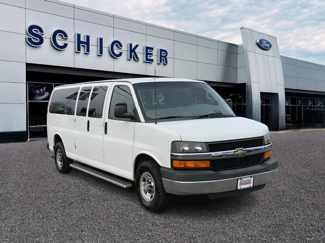 more details - chevrolet express passenger