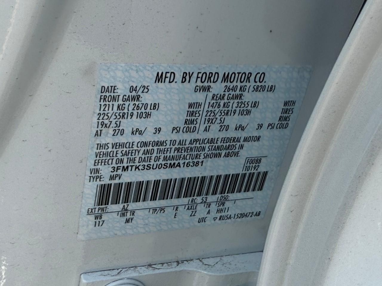 Ford Mustang Mach-E Vehicle Full-screen Gallery Image 18