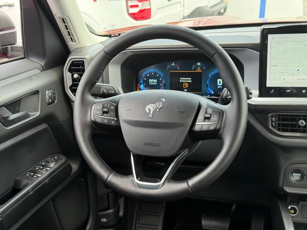 Ford Bronco Sport Vehicle Full-screen Gallery Image 07