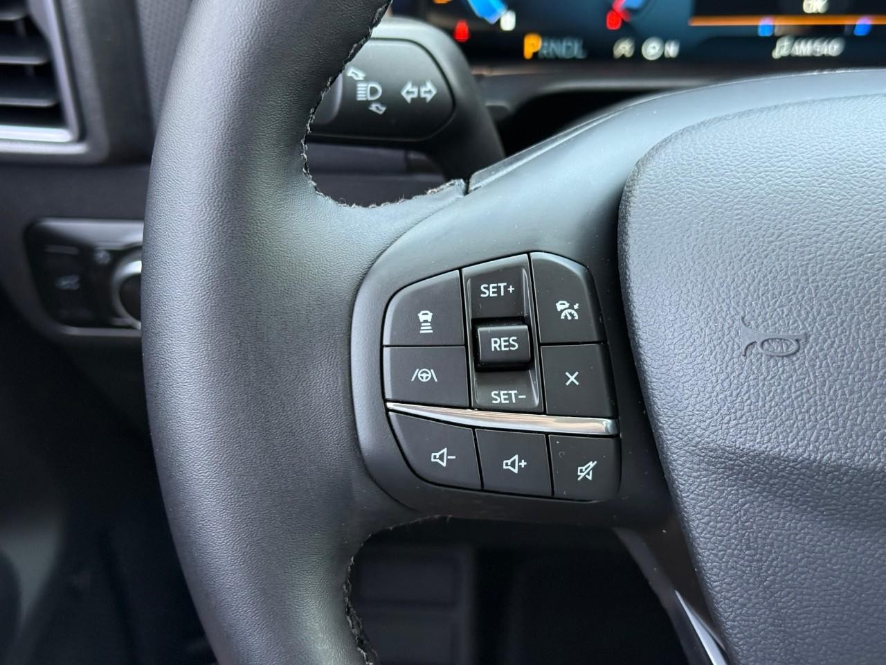 Ford Bronco Sport Vehicle Full-screen Gallery Image 14