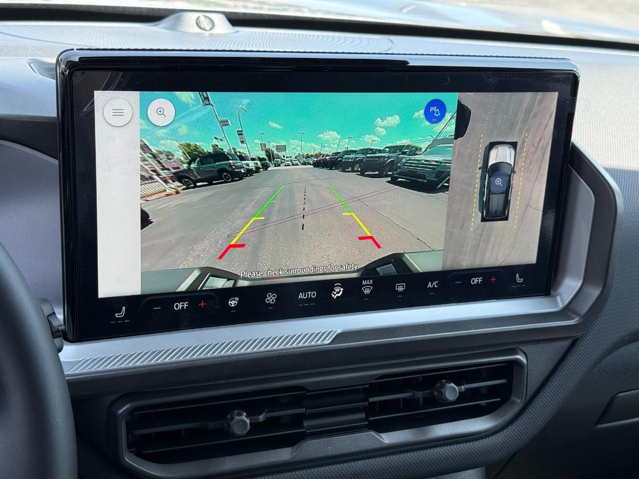 Ford Bronco Sport Vehicle Full-screen Gallery Image 19