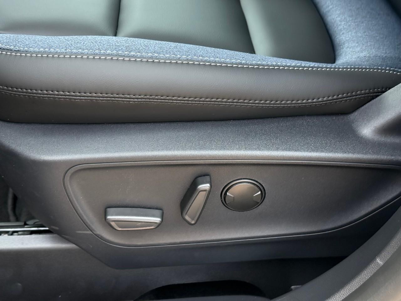 Ford Bronco Sport Vehicle Full-screen Gallery Image 13