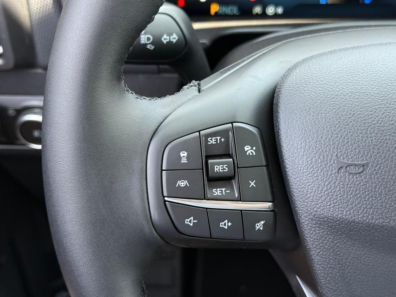 Ford Bronco Sport Vehicle Full-screen Gallery Image 14