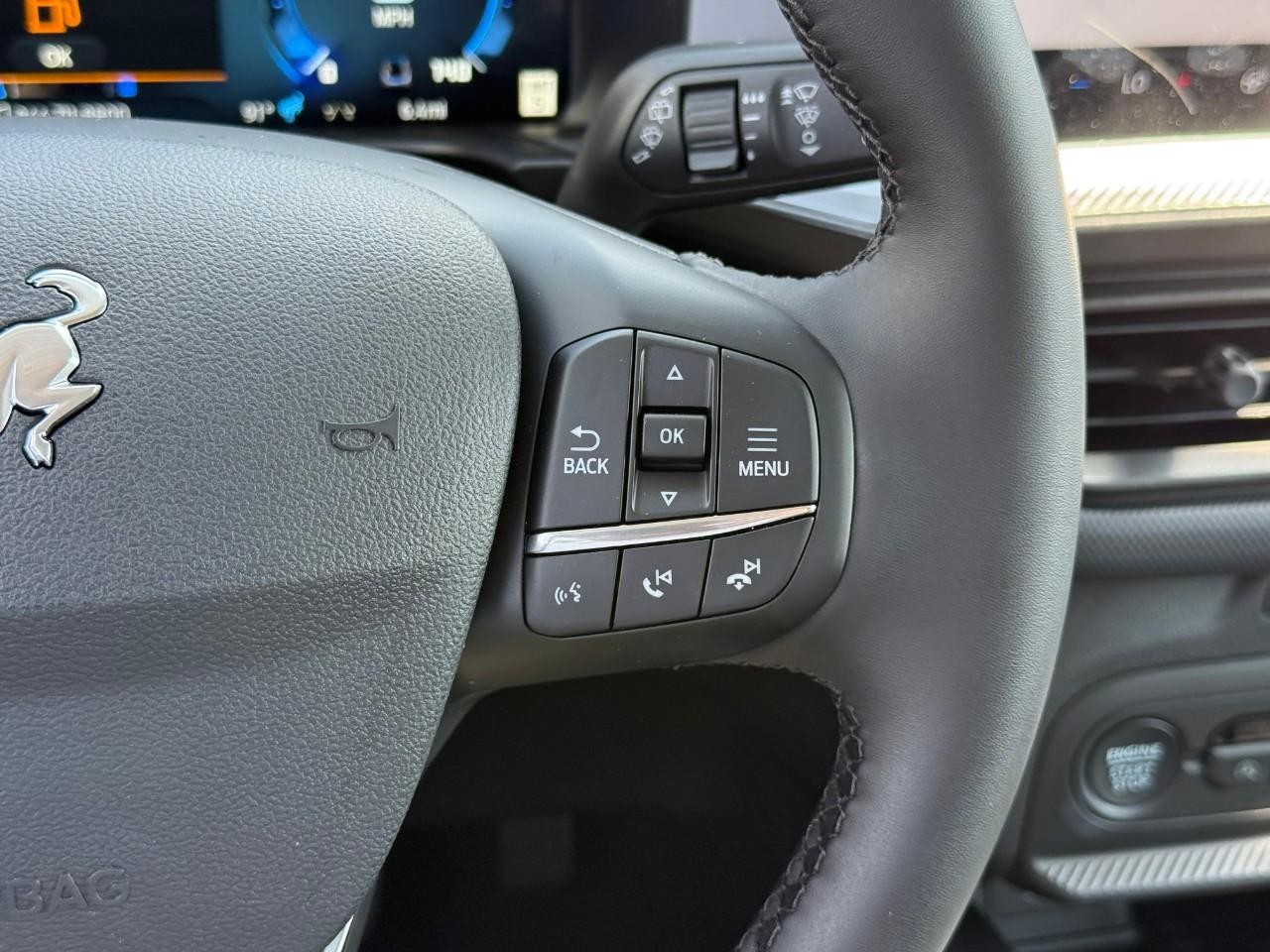 Ford Bronco Sport Vehicle Full-screen Gallery Image 15