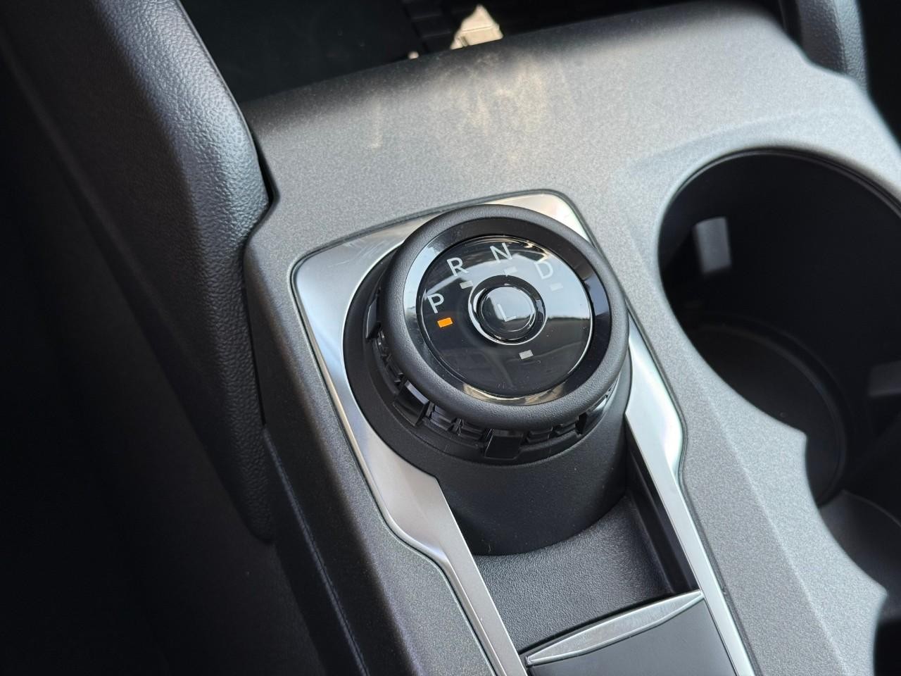 Ford Bronco Sport Vehicle Full-screen Gallery Image 16