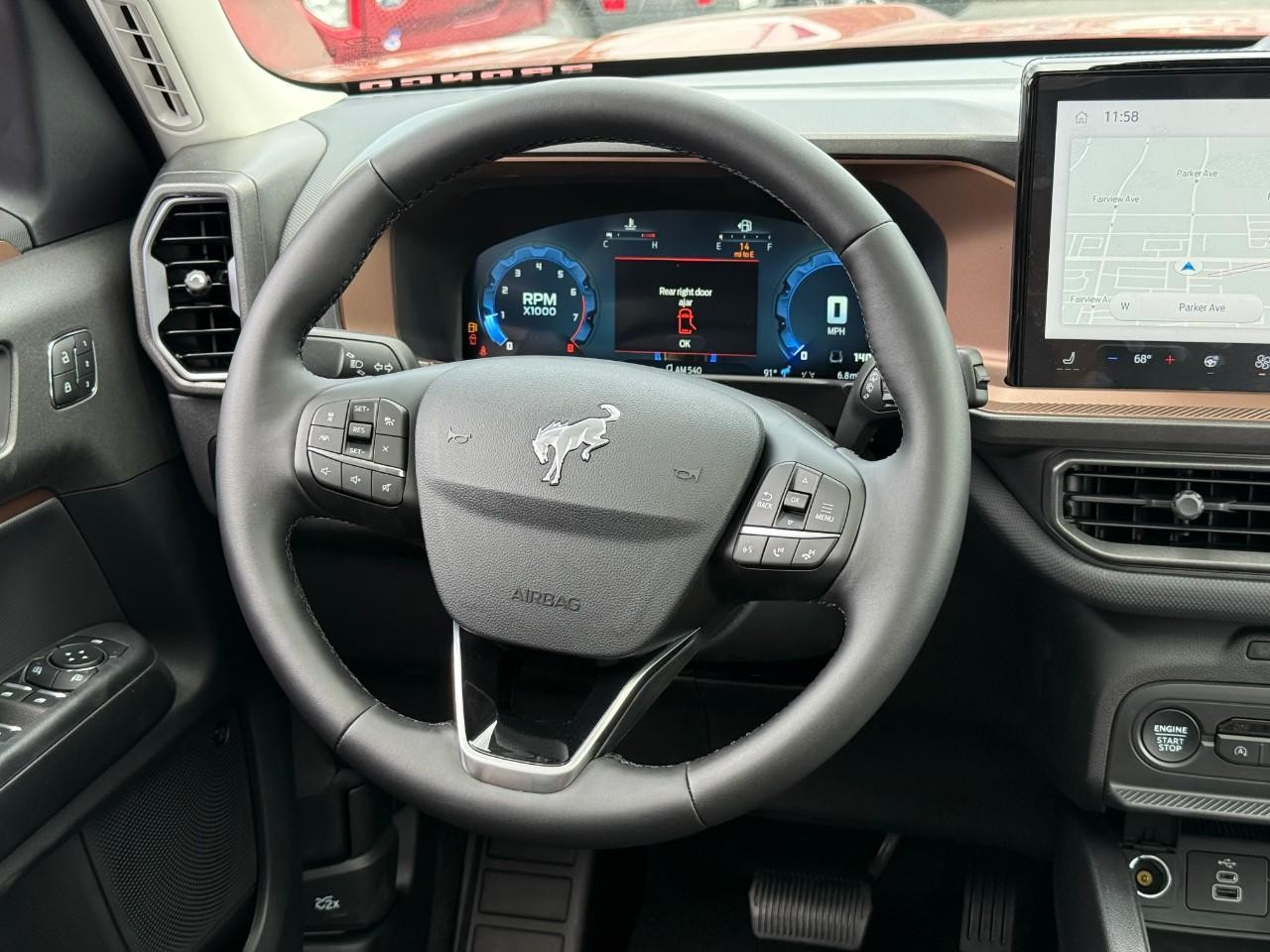 Ford Bronco Sport Vehicle Full-screen Gallery Image 07