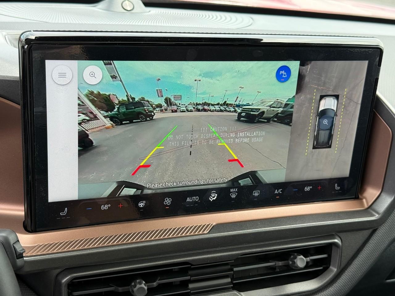 Ford Bronco Sport Vehicle Full-screen Gallery Image 18